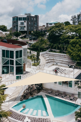 Yelken Tente 3x3x4.3 Metre - Su Geçirmez Üçgen Gölgelik Krem Oxford Kumaş